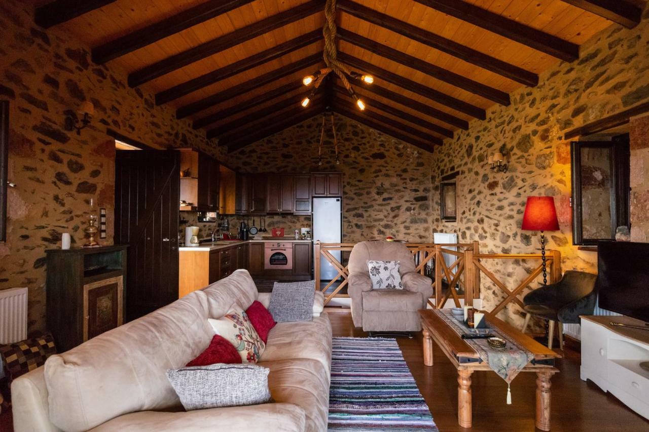 Luxury House In The Hills Casa de hóspedes Sparta Exterior foto